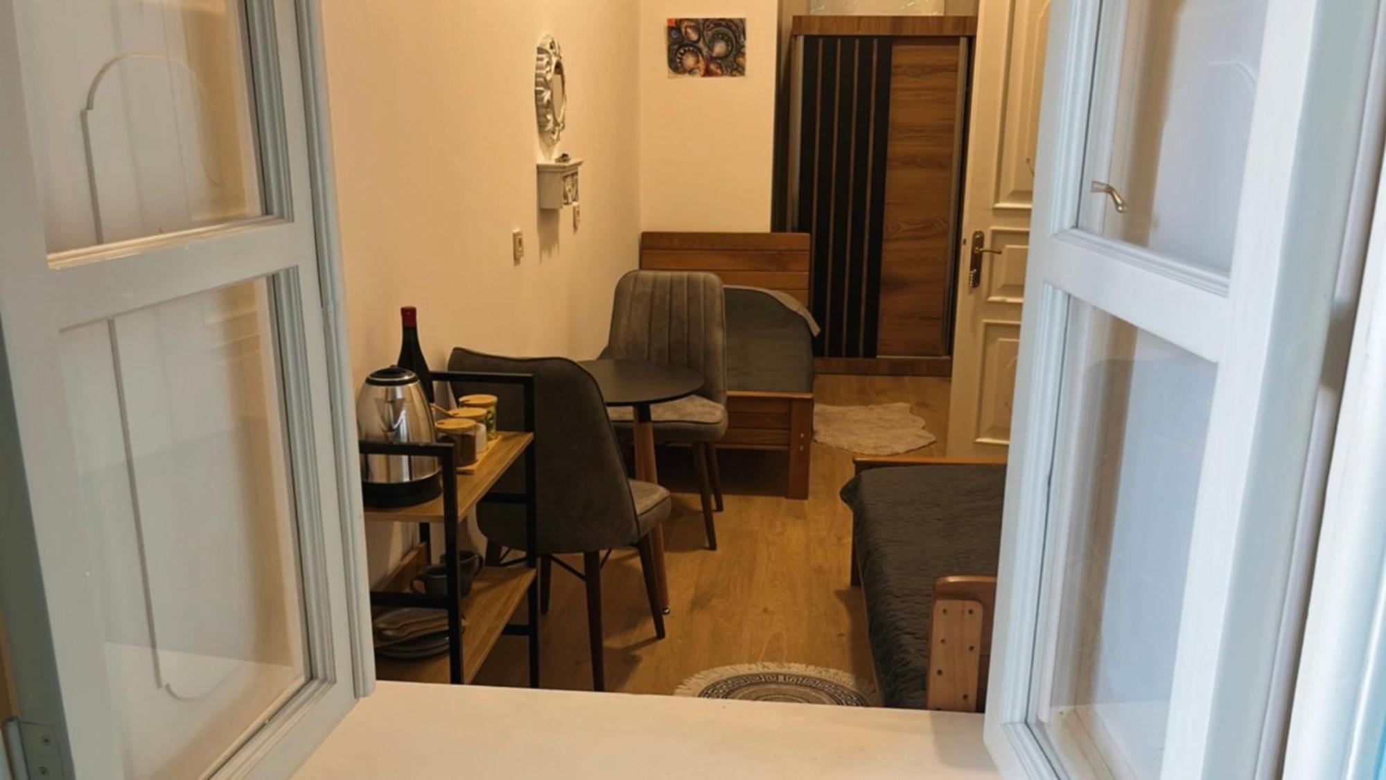 Salomes Guest Room Tbilisi Exterior photo